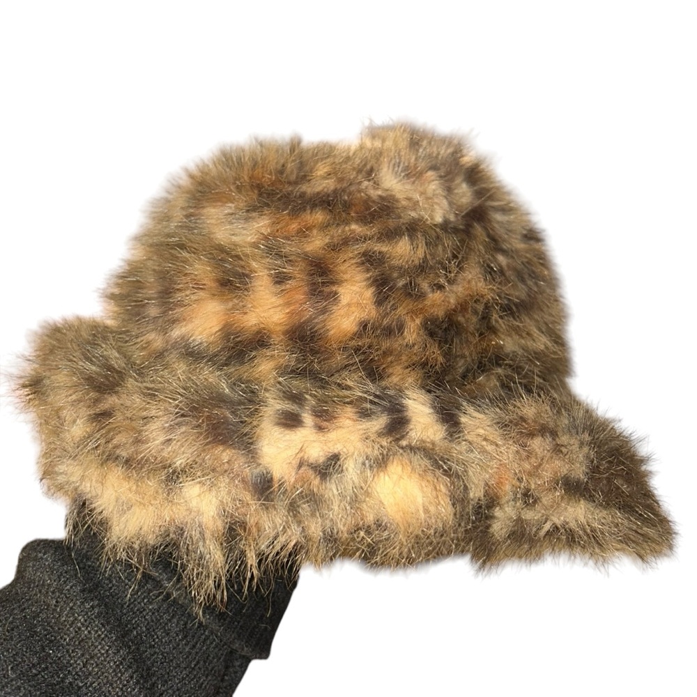 Designer widgeon Faux Fur Leopard Print Bucket Hat